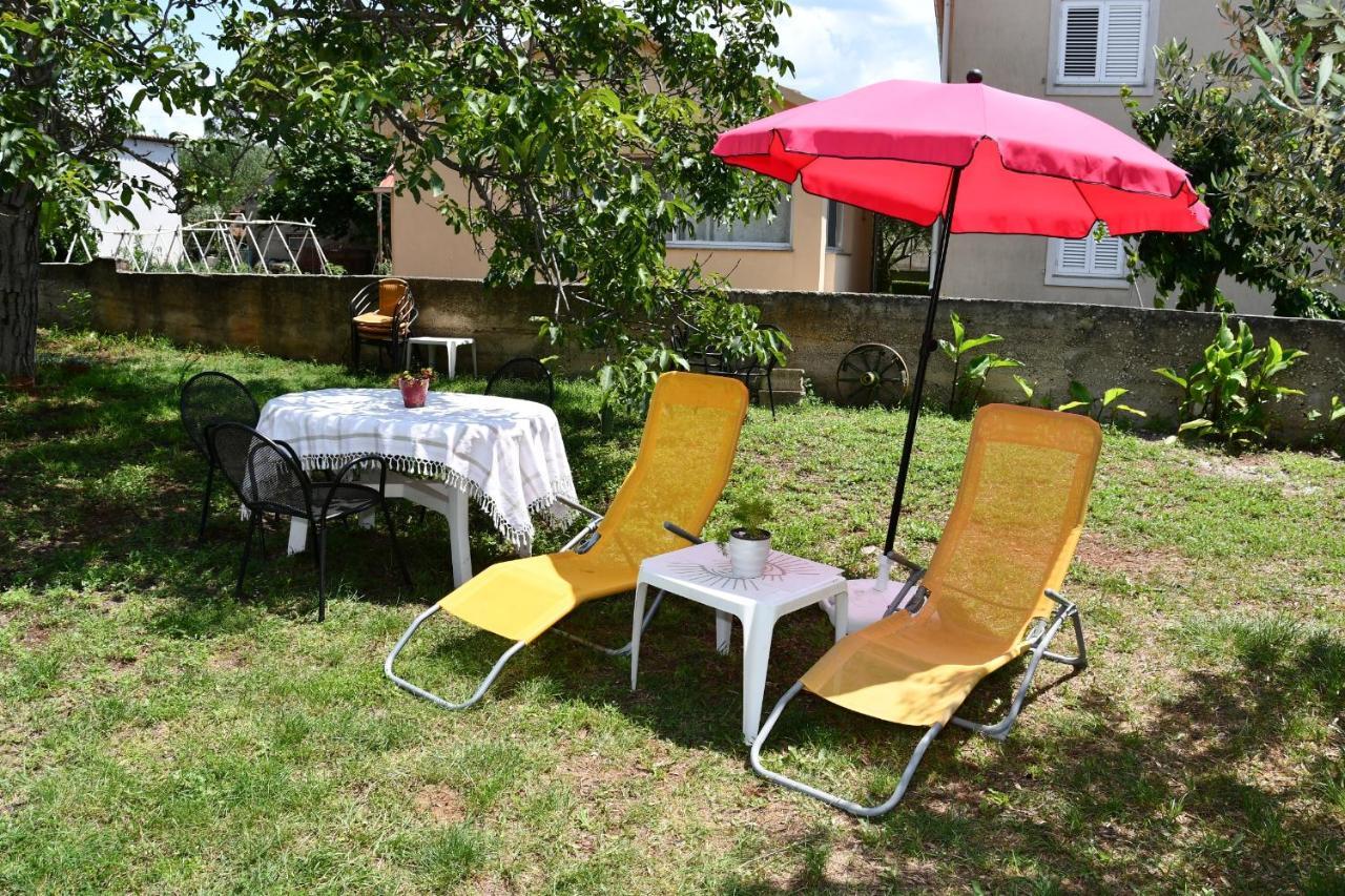 Apartmani Joja Biograd Na Moru Eksteriør bilde
