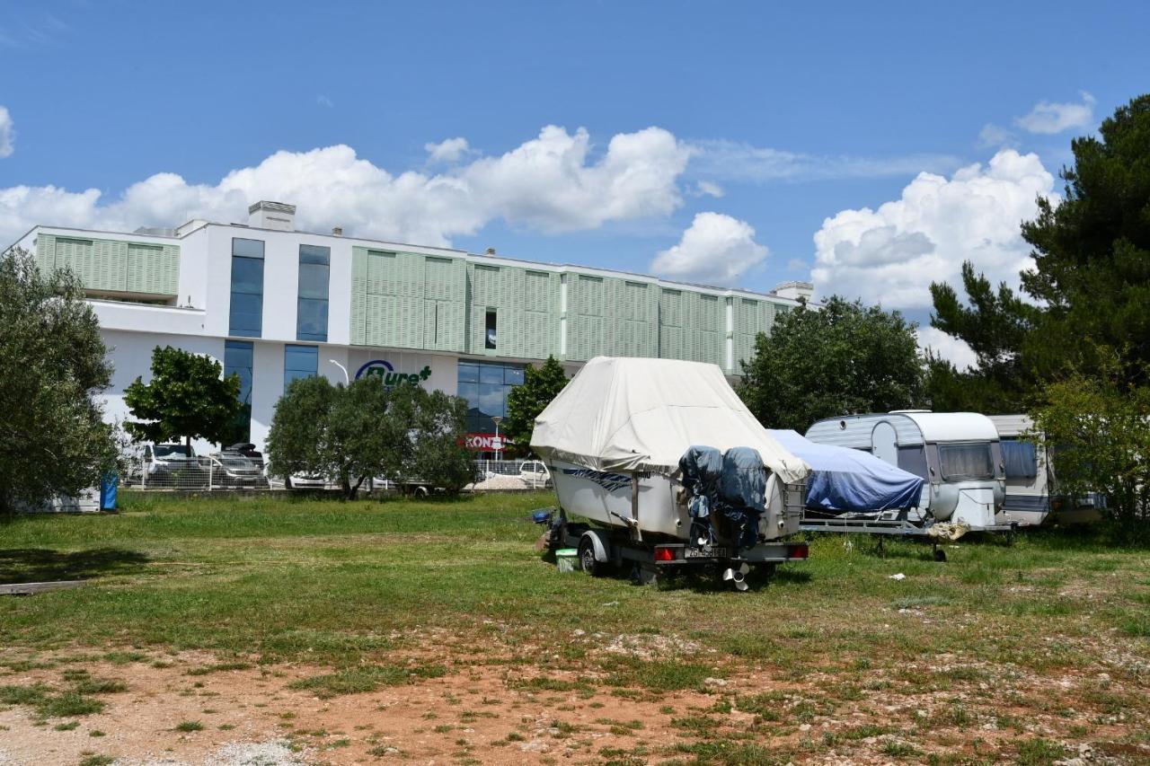 Apartmani Joja Biograd Na Moru Eksteriør bilde