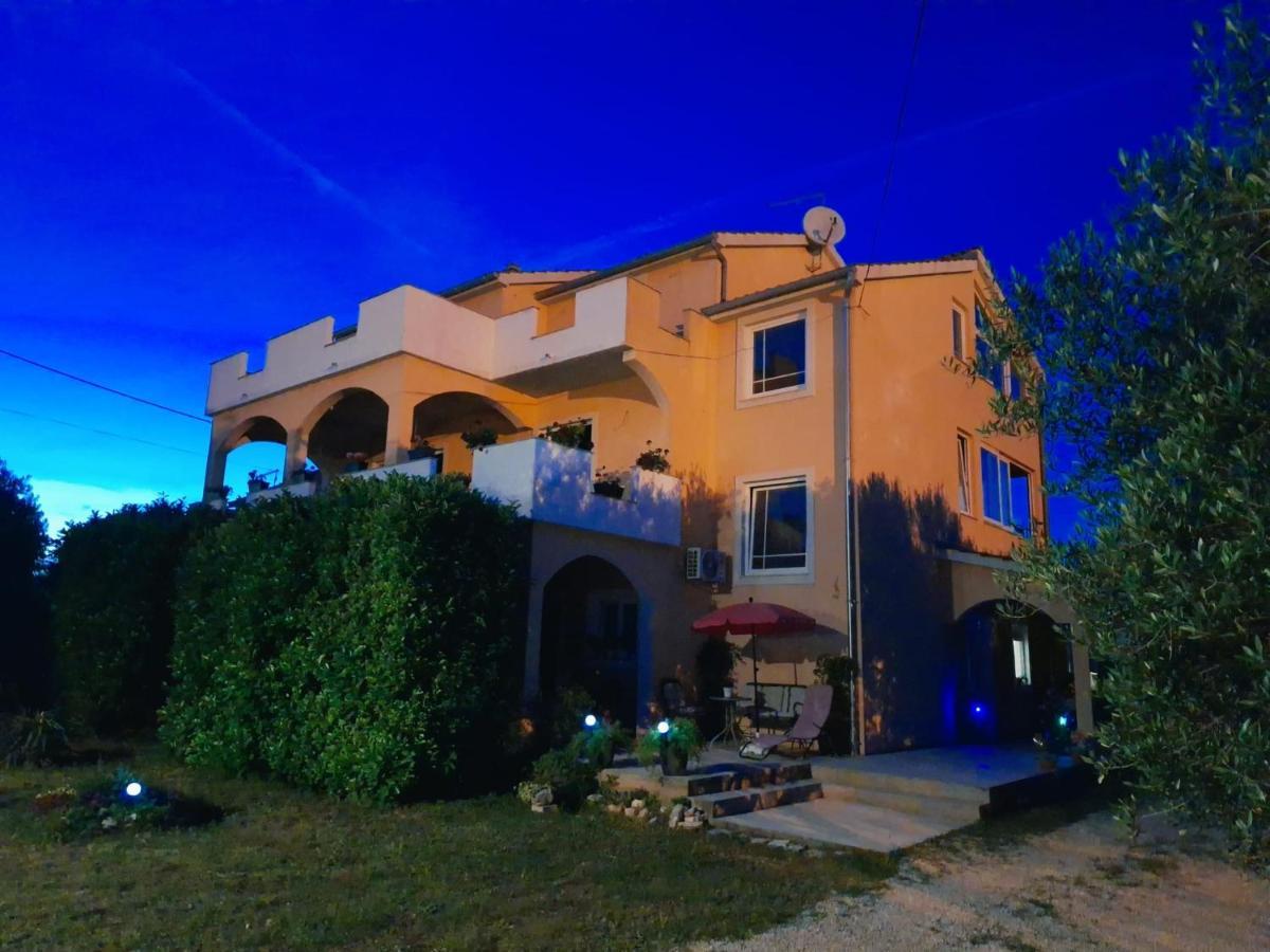 Apartmani Joja Biograd Na Moru Eksteriør bilde