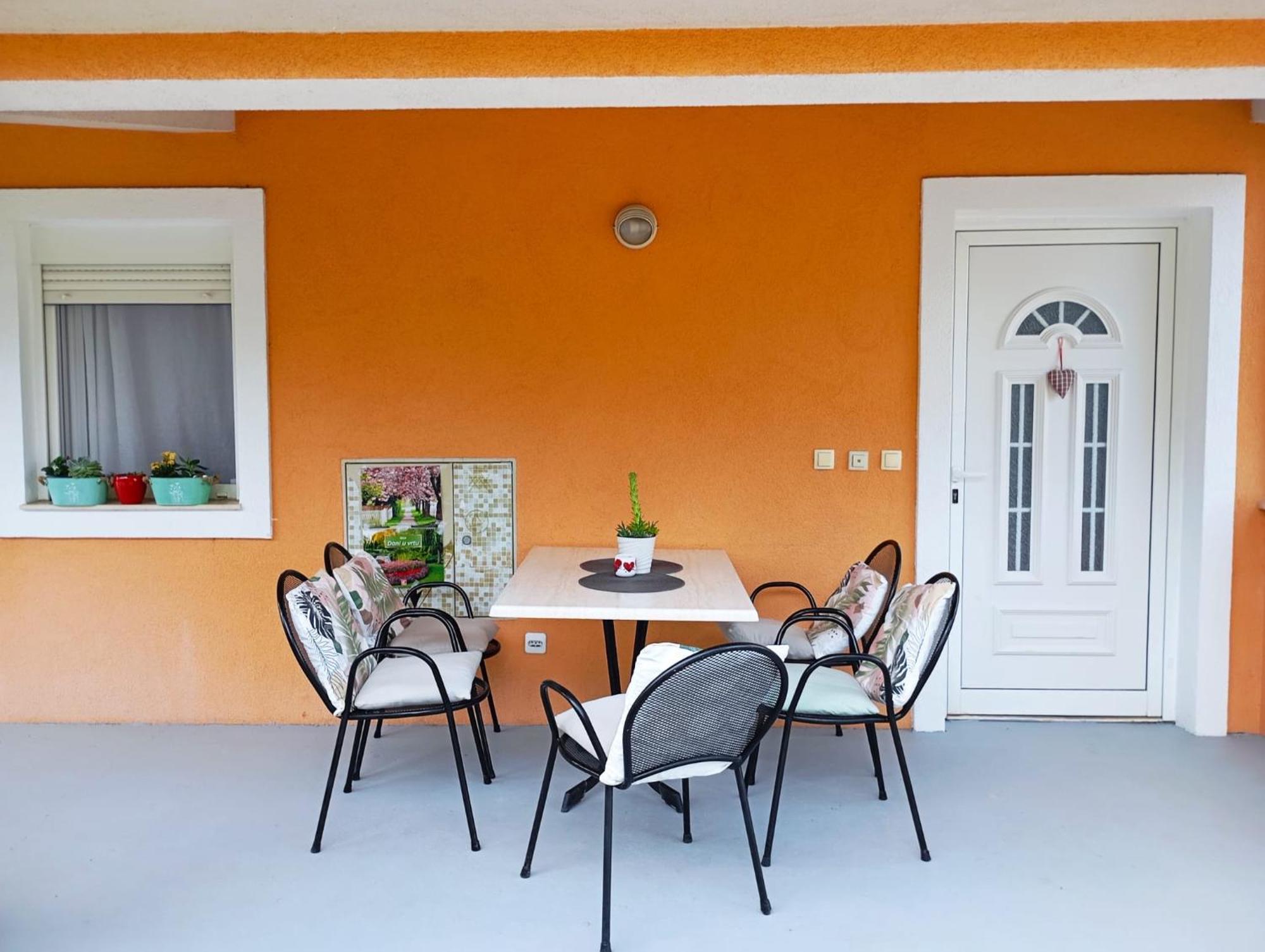 Apartmani Joja Biograd Na Moru Eksteriør bilde