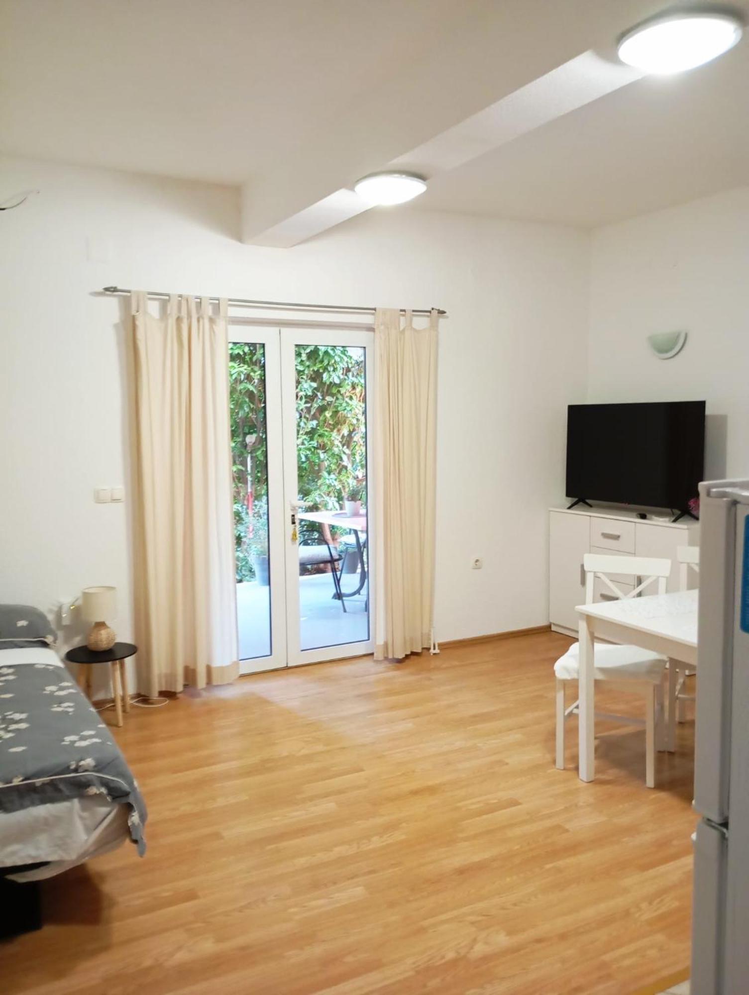 Apartmani Joja Biograd Na Moru Eksteriør bilde