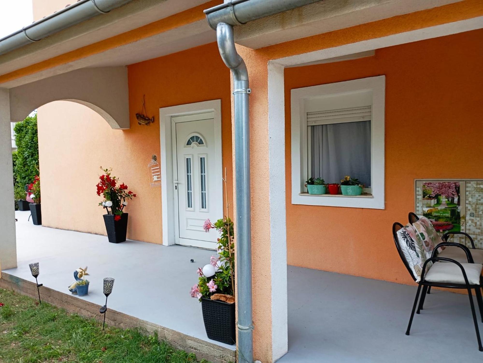 Apartmani Joja Biograd Na Moru Eksteriør bilde